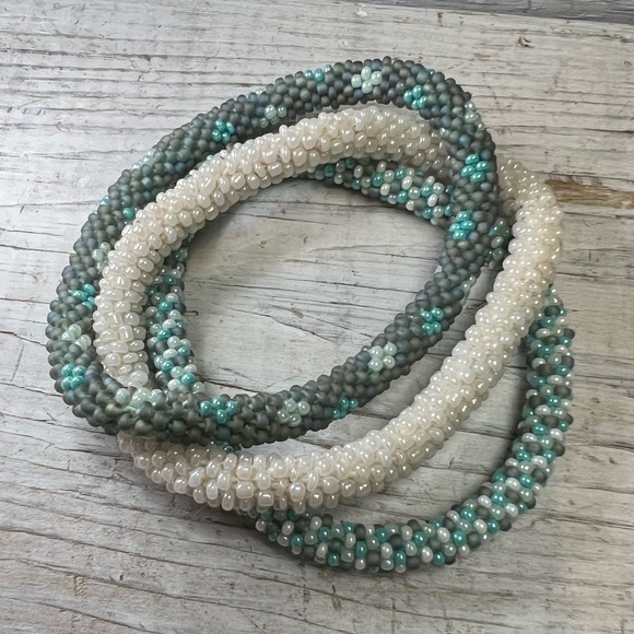 👀🆕 Set of three awesome roll on bracelets. Perfect to add a pop of color! ❤️ - Picture 7 of 8